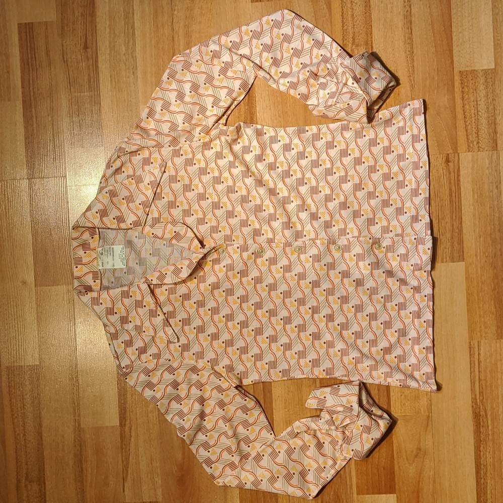 Vintage poly/cotton blend geometric pattern button front shirt